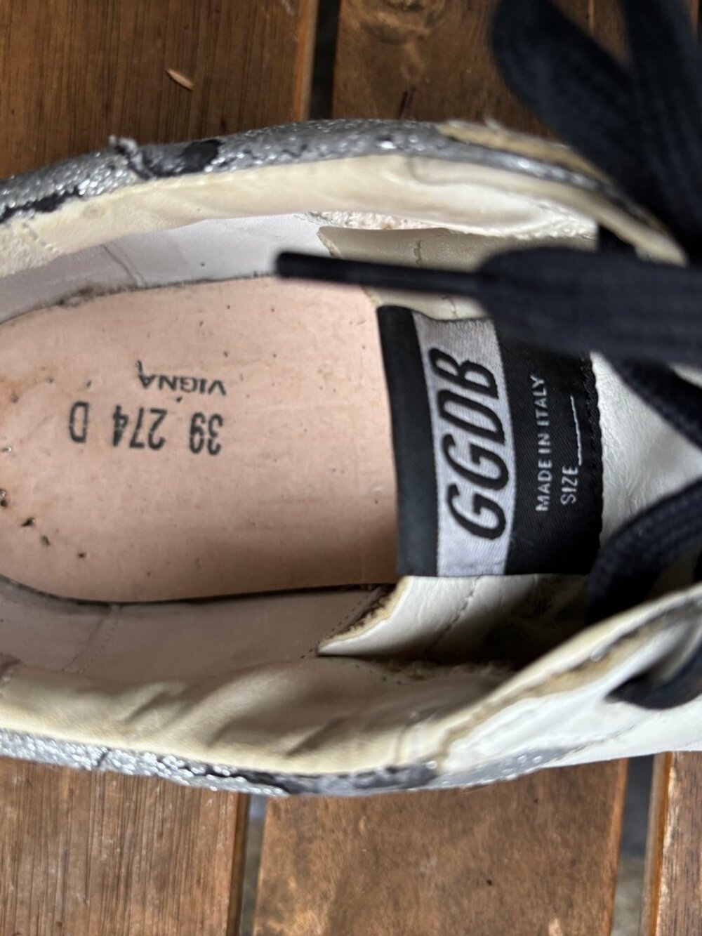 Golden Goose Superstar Sneakers – EU 39 – Distressed Silver Glitter - Picture 10 of 16
